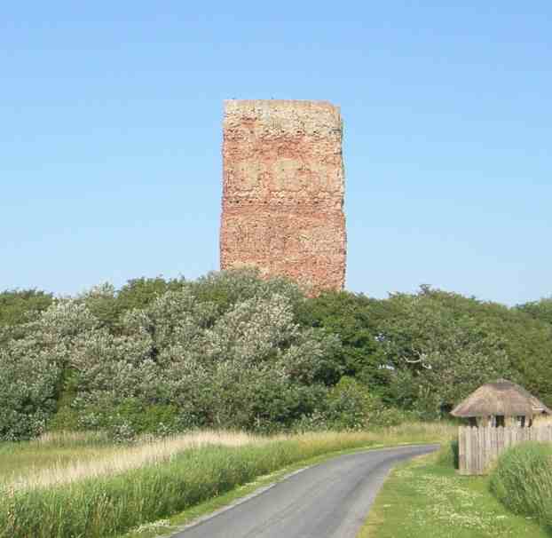 Rest Mauerwerk der „Alten Kirche“ Pellworm