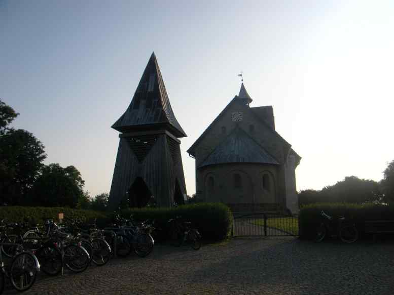 Neue deutlich kleinere Kirche von Pellworm