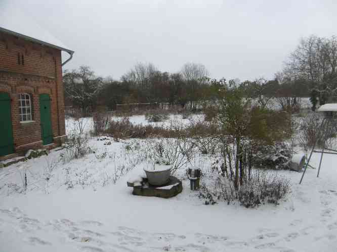 Schneelandschaft im Park am ehemaligen Schweinestall.